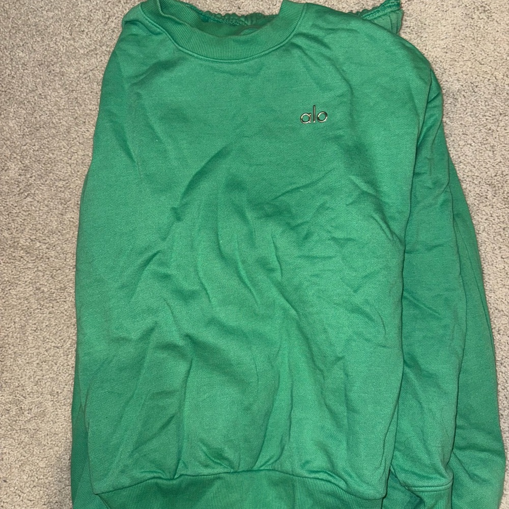 ALO Yoga Women’s Vibrant Green Crewneck Sweater and Sweats